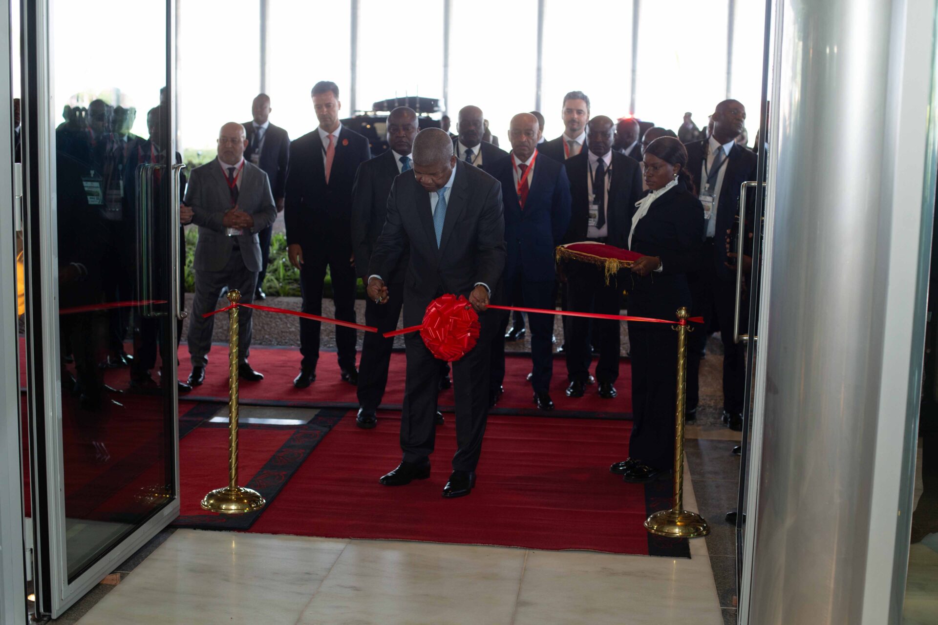 Omatapalo constrói o Salão Protocolar em tempo recorde! 1 AS1A1207-1