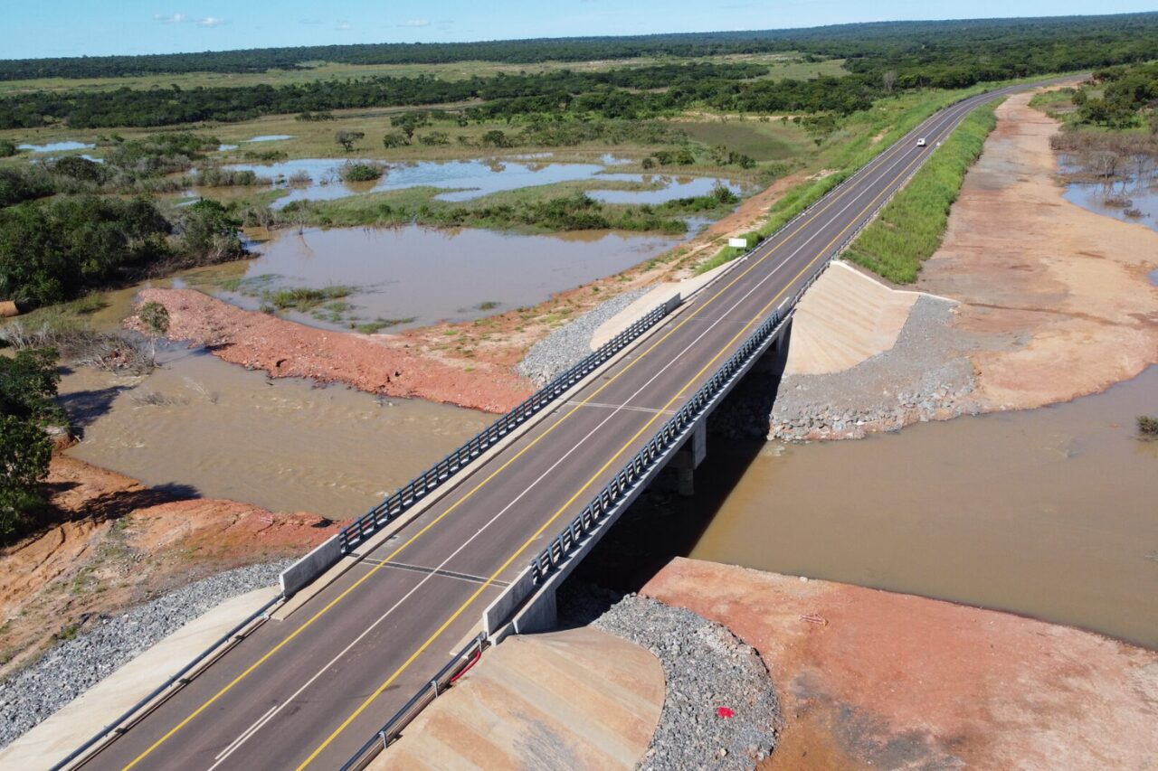 EN230 Uma Infra-estrutura estratégica para o desenvolvimento nacional