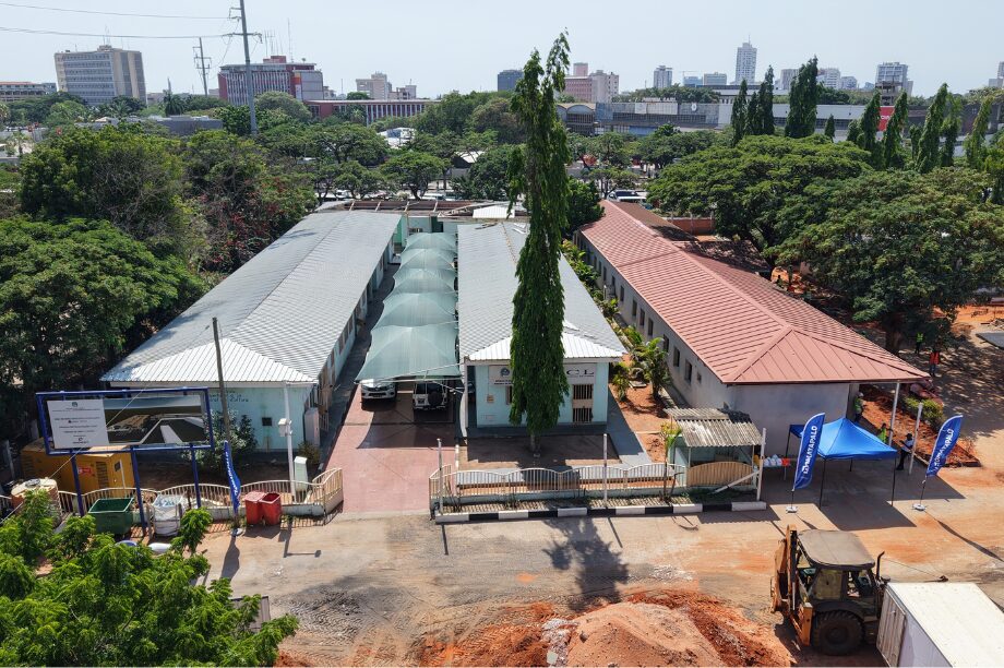 Escola Comercial De Luanda