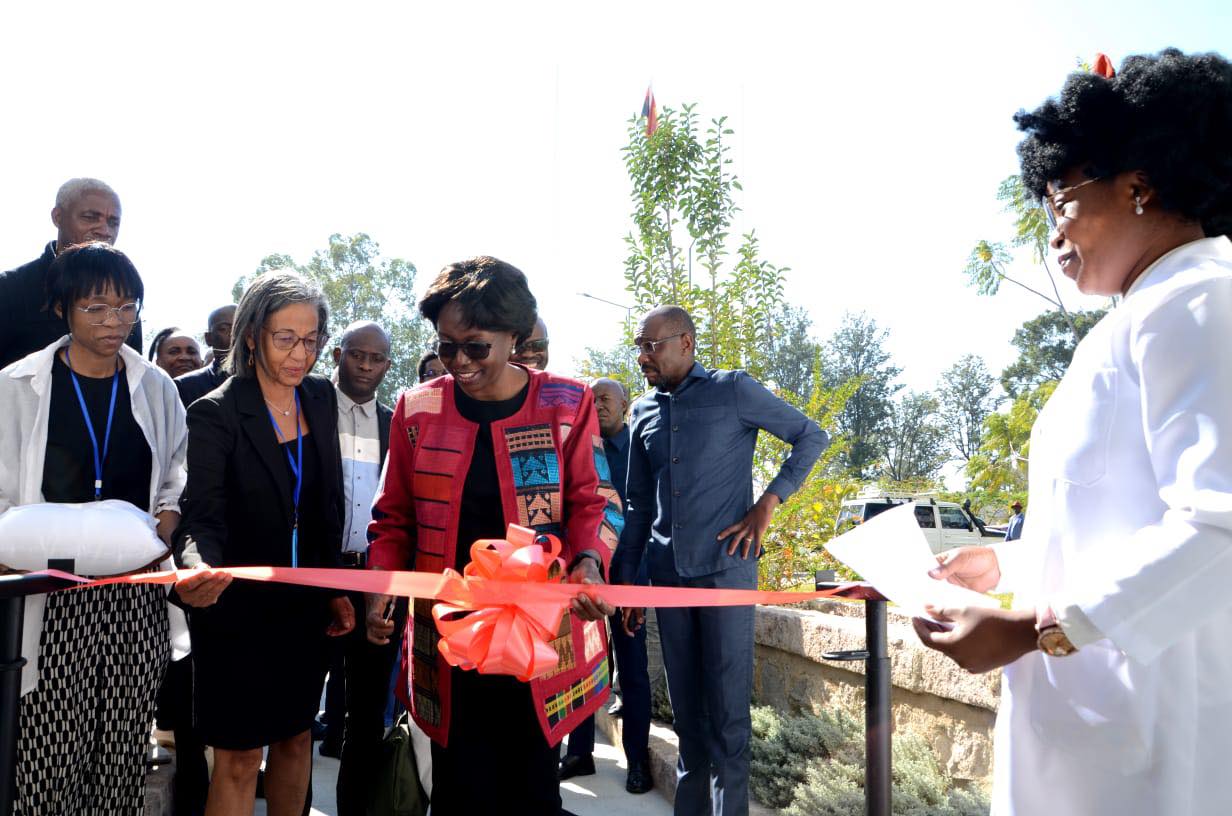 Inauguração Hospital Geral do Lubango