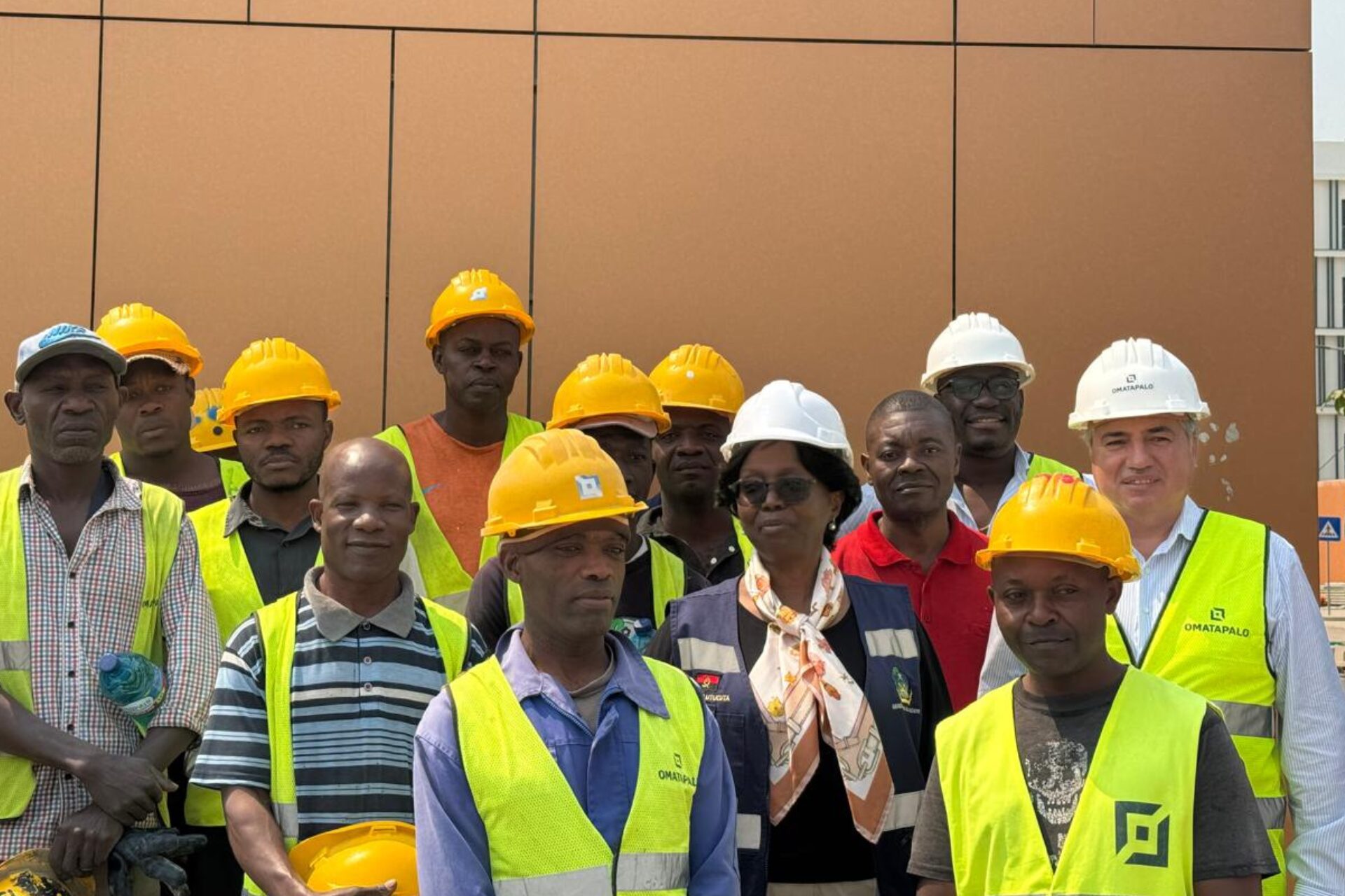 Ministra da Saúde reforça fiscalização das obras do Hospital Geral do Pedalé